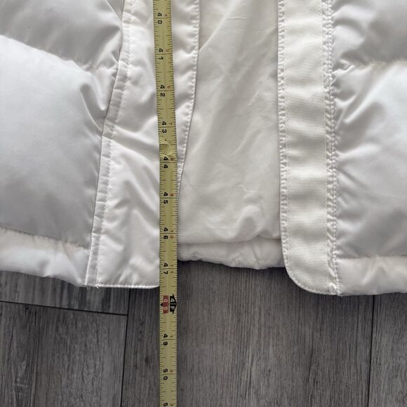 L.L Bean Ultra Ultrawarm Coat Women’s Size Med Petite Down Paperwhite MSRP $320 - Picture 9 of 11